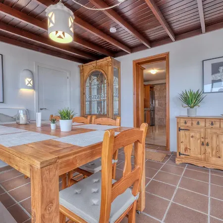 Semesterbostad Endless Summer - Private Pool And Bbq By Lanzarote Playa Blanca (Lanzarote)